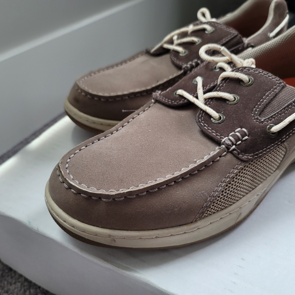 Bass Boat Sneakers